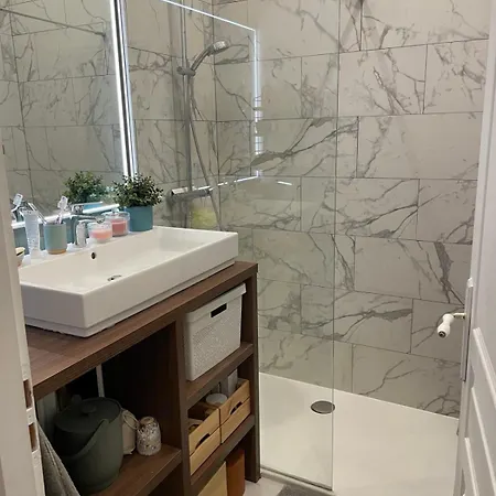 דירה 2 Bedrooms Chartrons