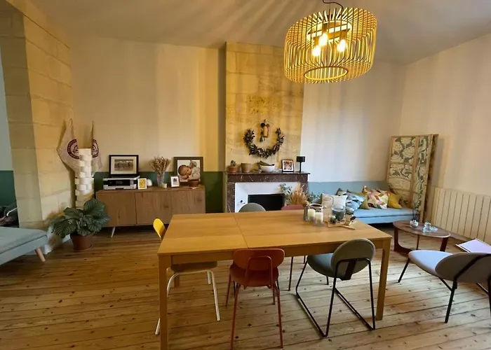 2 Bedrooms Chartrons Burdeos
